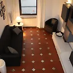 S.Zanobi Courtyard House W/ Terrace